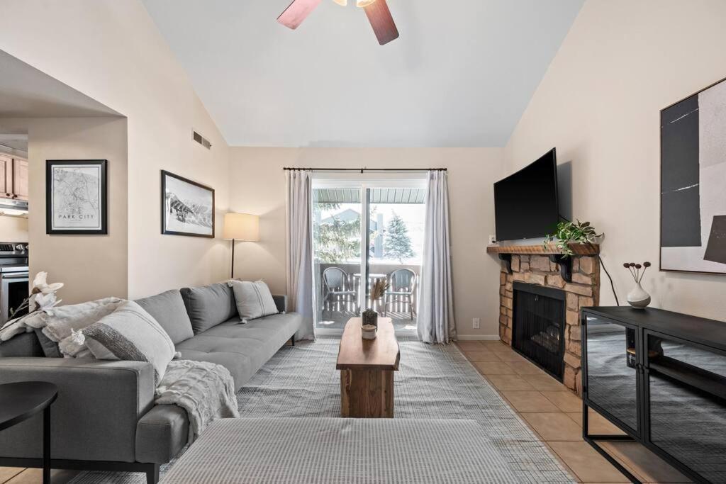 Cozy Top Floor Condo With Mountain Views Park City Exterior foto