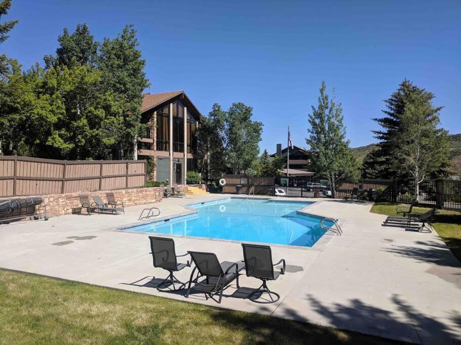 Cozy Top Floor Condo With Mountain Views Park City Exterior foto